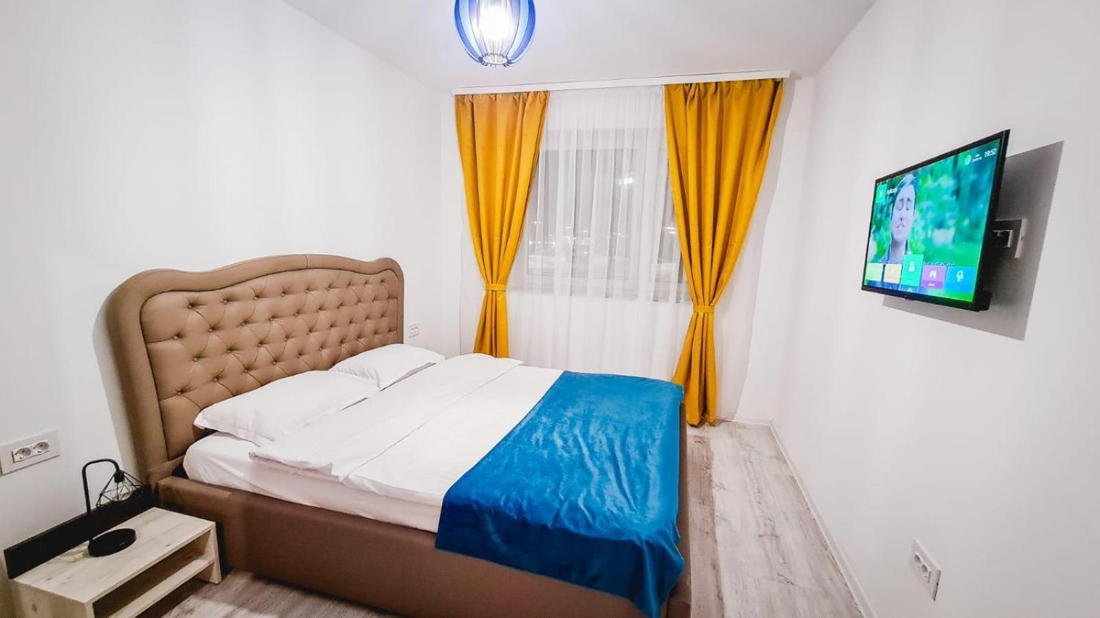 Jad - Luxury 3 Rooms & 2 Rooms Apartments In Kasper, Near Coresi Mall Braşov Exterior foto