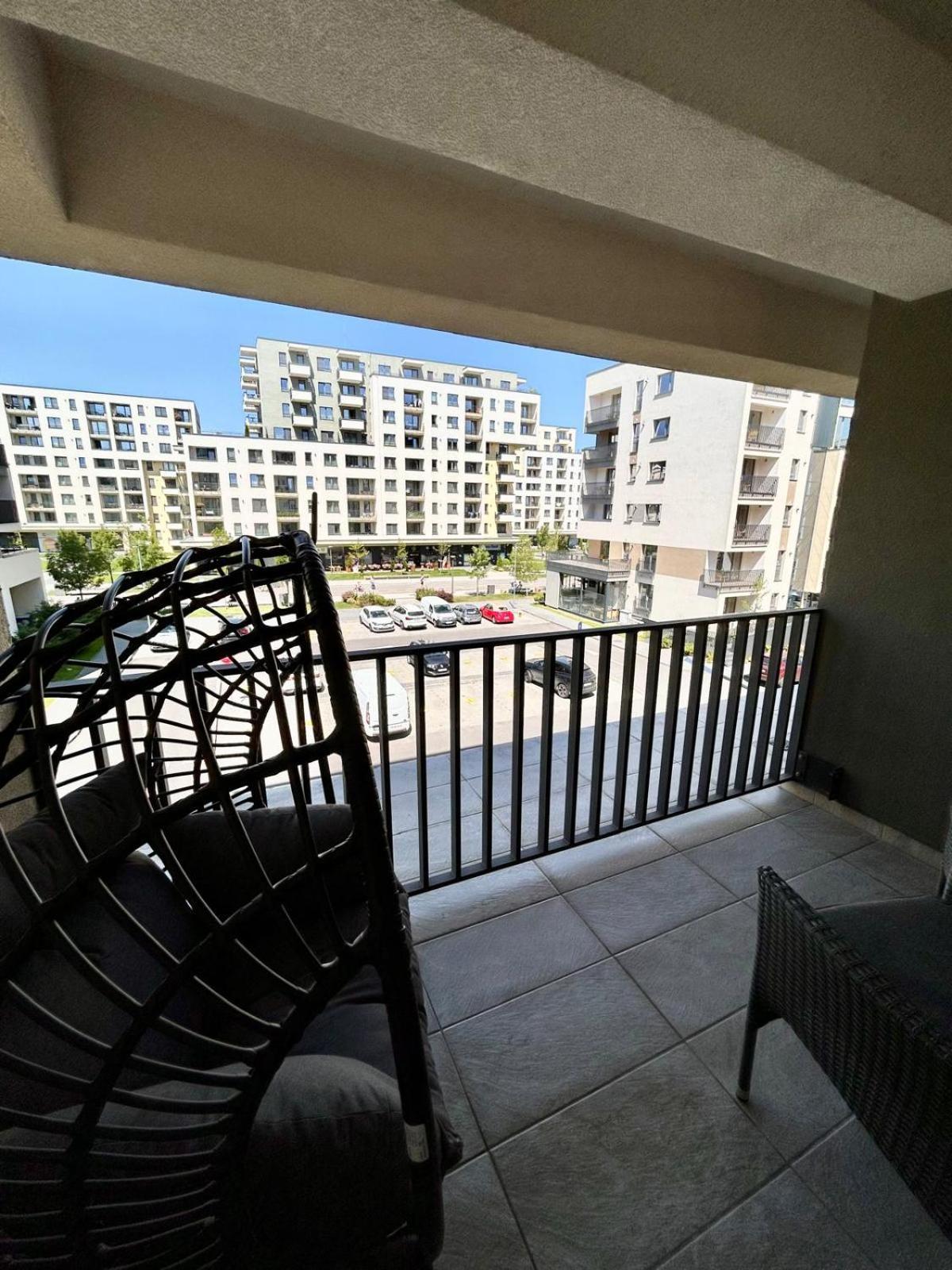 Jad - Luxury 3 Rooms & 2 Rooms Apartments In Kasper, Near Coresi Mall Braşov Exterior foto