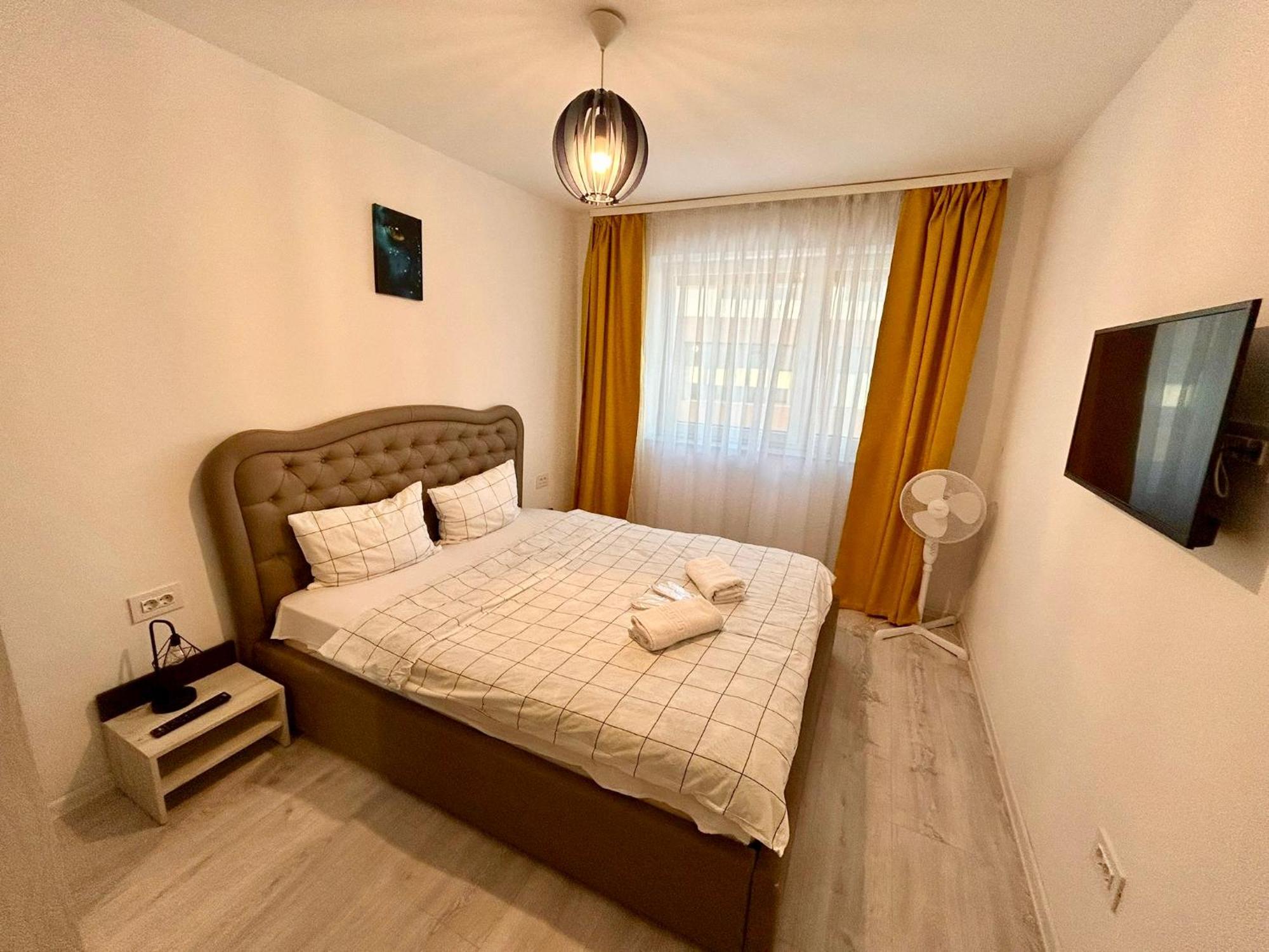 Jad - Luxury 3 Rooms & 2 Rooms Apartments In Kasper, Near Coresi Mall Braşov Exterior foto