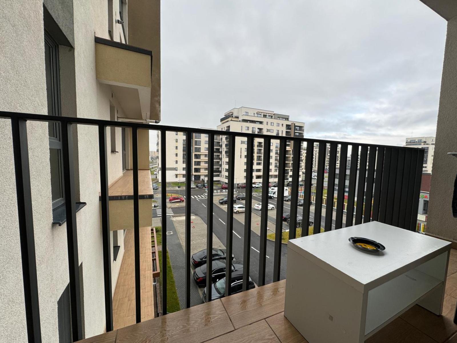 Jad - Luxury 3 Rooms & 2 Rooms Apartments In Kasper, Near Coresi Mall Braşov Exterior foto